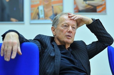 набирают номер на дисковом телефоне подростки. Смотреть фото набирают номер на дисковом телефоне подростки. Смотреть картинку набирают номер на дисковом телефоне подростки. Картинка про набирают номер на дисковом телефоне подростки. Фото набирают номер на дисковом телефоне подростки