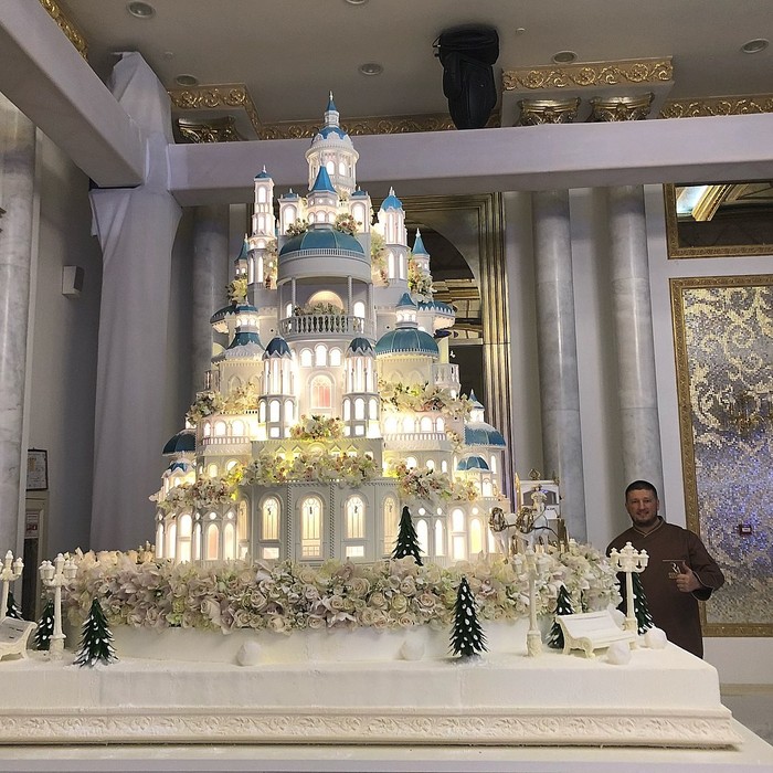 Торт за 179000$ на казахстанской свадьбе Казахстан, Торт, Новости, Видео, Длиннопост
