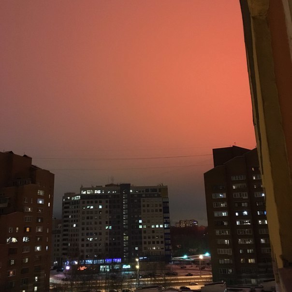 The clue to the red sky over St. Petersburg - Red Sky, Saint Petersburg, Light, Sky