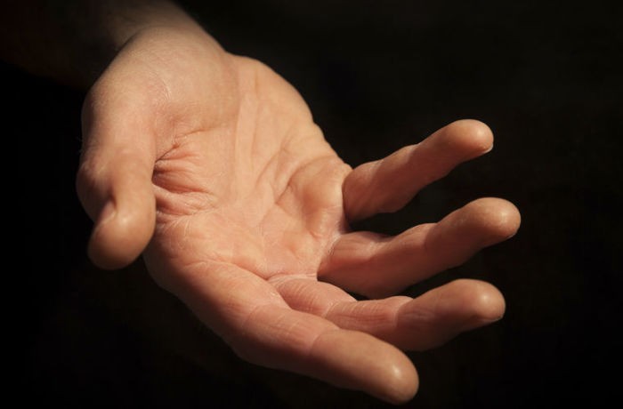 Факт 3: Влияние рукопожатия на здоровье