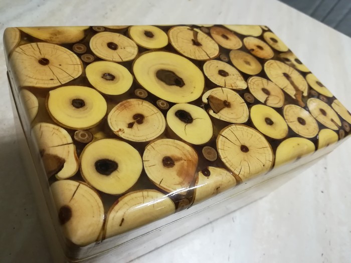 Casket made of apricot and walnut saw cuts. Body made of solid pine. - Casket, With your own hands, Tree, Longpost