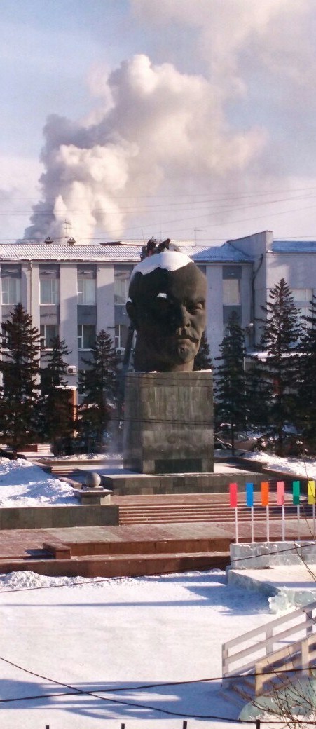 How to clean the largest sculpture of Lenin's head in the world. - Buryatia, Ulan-Ude, Lenin, Communism, Tourism