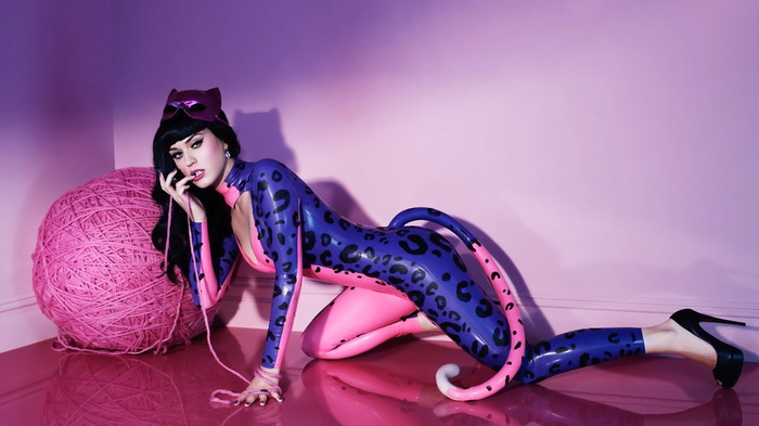 Playful kitty Katy Perry. - Katy Perry, Latex, Fetishism, The singers, Celebrities