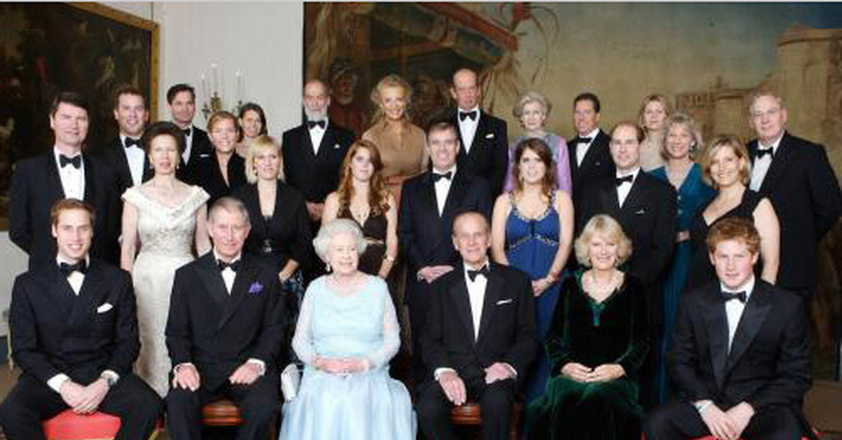 Кто управляет великобританией. The Royal Family "Королевская семья".. Королевская семья:Виндзорская Династия. Королевская семья Виндзоров. Семья королевы Великобритании.