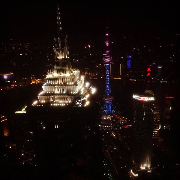 Бесплатные вход в клубы и бары иностранцам в Шанхае. Как тут все на халяву пьют и зарабатывают при этом. Жизнь в Китае. Шанхай, Китай, Клуб, Видео, Длиннопост