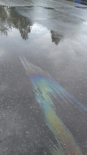 A stain of gasoline on a puddle diligently pretends to be the northern lights - My, The photo, Polar Lights, Puddle, Road