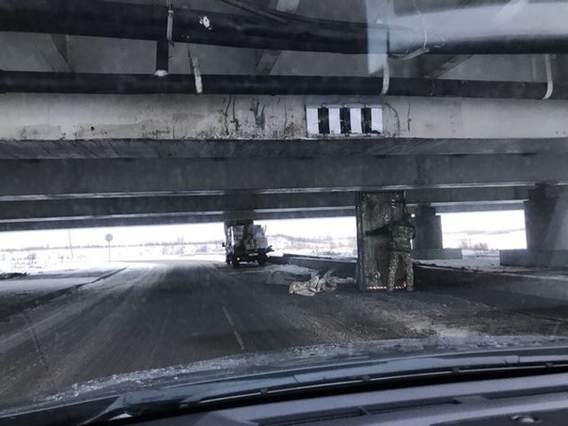 Another accident under the St. Petersburg bridge with the inscription Gazelle will not pass - Gazelle, Bridge, , Longpost