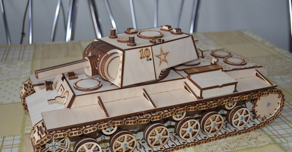 Kv-1b17-2261. диорама звезда кв 2. деревянный кв 2. кв-2 танк модель. кв 2 122мм.