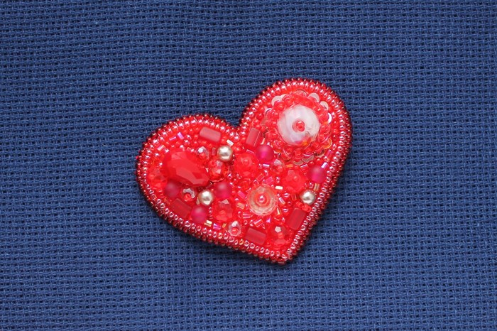 Heart brooches - My, , Heart, Brooch, , Valentine's Day, Beads, Needlework without process, Longpost