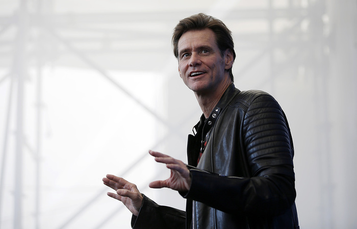 Jim Carrey Deletes Facebook Page Over Russia's Alleged Election Interference - Politics, Jim carrey, Dumb and Dumber, Facebook, Twitter, Longpost, US elections, Russia, Dumb and Dumber (film)