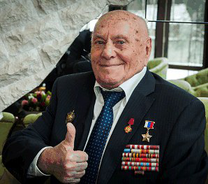 Scout Aleksey Botyan, who saved Krakow from destruction in 1945, celebrates his 101st birthday - Alexey Botyan, Major Whirlwind, Krakow, Birthday