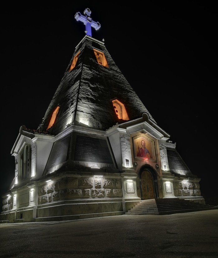 Night photos of churches. - My, Honor 8, Night shooting, Church, The photo, Longpost