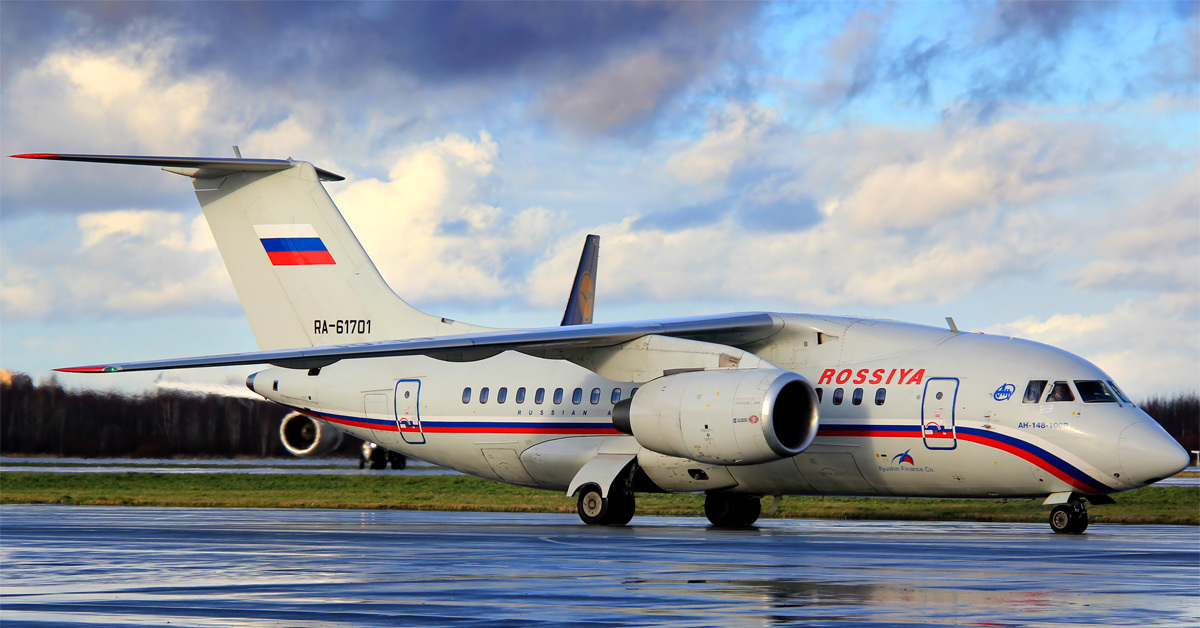 Самолет сереж. АН 148. АН-148 пассажирский. АН-148 самолет.