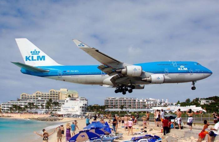 Would you like to take a picture? - Airplane, Beach