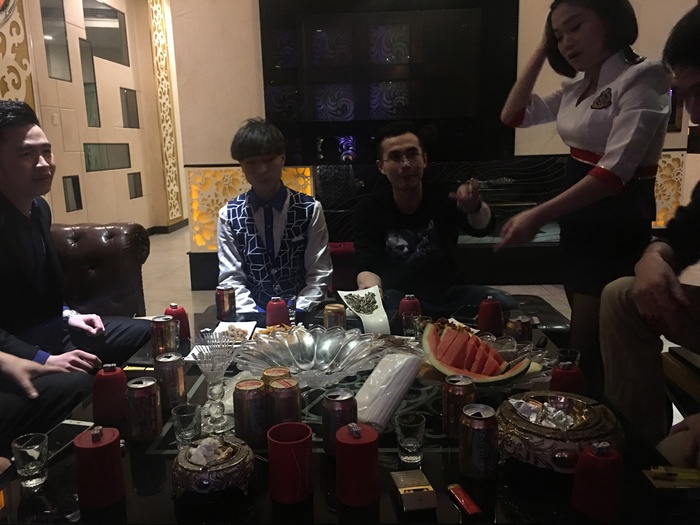 Playing Chinese Karaoke - My, China, Games, Drinking game, Longpost