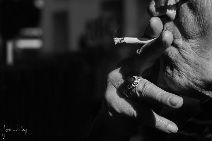 I sit and smoke. - My, The photo, Black and white, Black and white photo, My, A selection, Urbanphoto