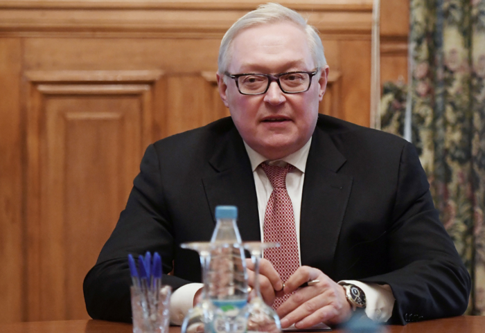 Сотрудники силовых структур нашли 400 килограммов наркотиков в диппочте.