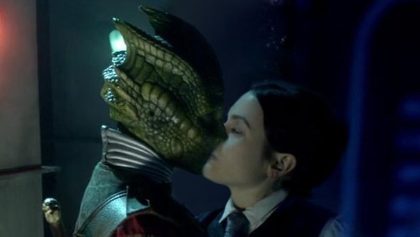 The Shape of Water with James Corden. - Parody, James Corden, Movies, water shape, Xenophilia, Online dating, Doctor Who, Video