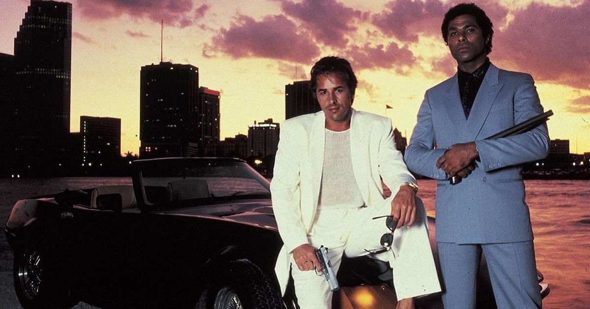 Miami vice. Крокет полиция Майами 1984. Дон Джонсон полиция Майами отдел нравов. Дон Джонсон полиция Майами машина. Дон Джонсон полиция Майами Феррари.