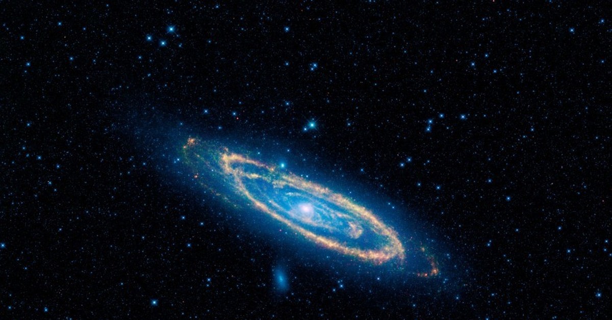 Что такое андромеда. Галактика м31. Спиральная Галактика м31. Туманность Андромеды. Галактика Андромеды.