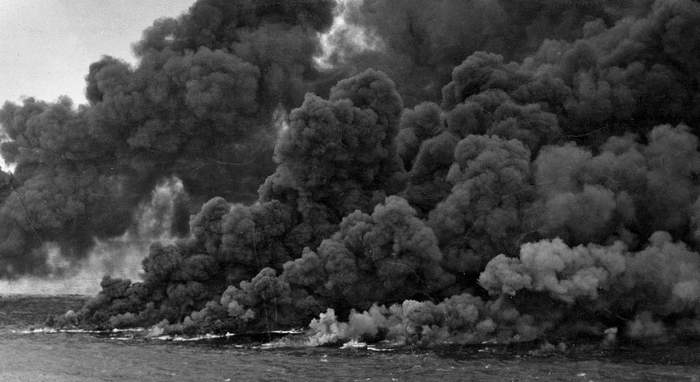 Ecological bombardment: how the British burned for the glory of Greenpeace. - England, Oil, Ecological catastrophy, , Tanker, elimination, 60th, Longpost, Air force