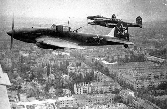 “If you are flying as a gunner on the Ila for the first time, don’t touch anything” - IL-2, The Great Patriotic War, Pilots
