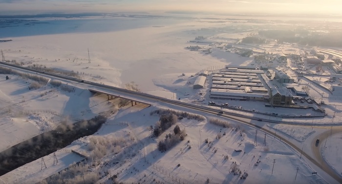     - 40.   . Dji Phantom,  4