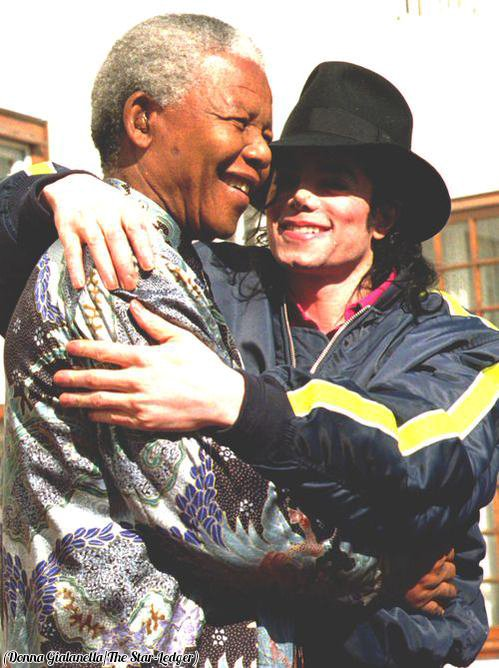 hugs) - Nelson Mandela, Michael Jackson, The photo
