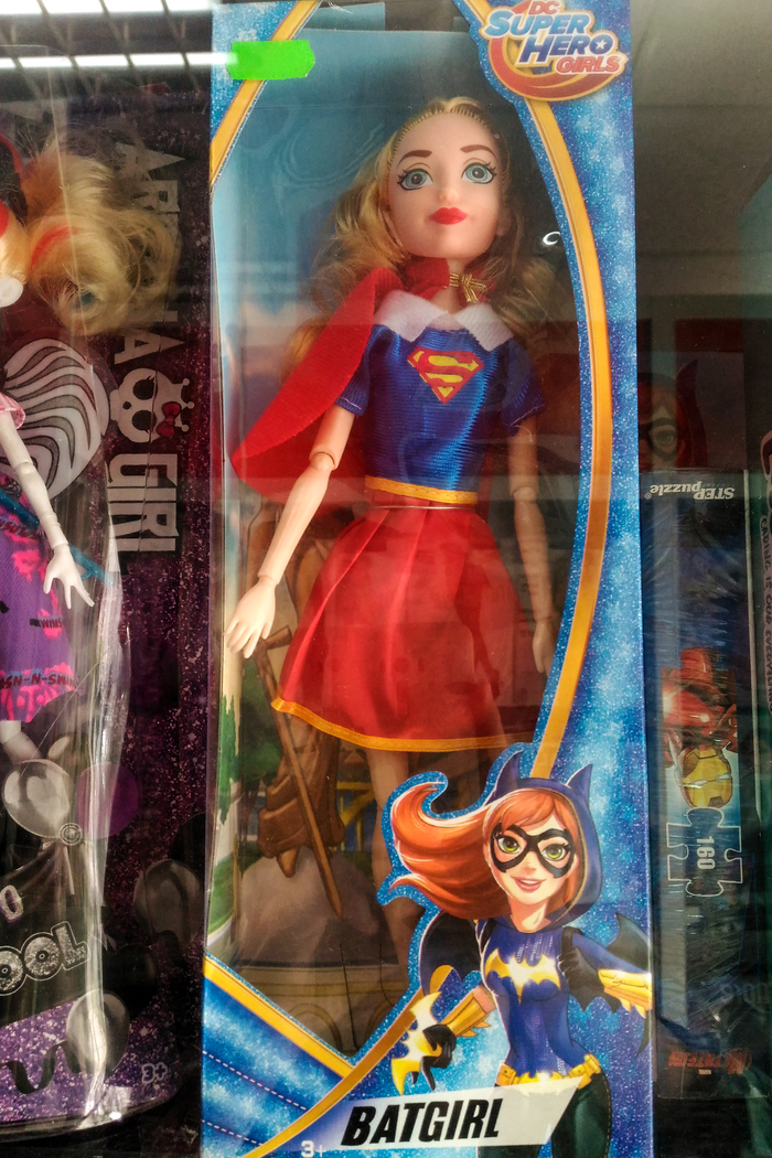 All superheroines have the same face, or Oh, this China - My, China, Chinese goods, Dc comics, Batgirl, Supergirl, Doll, Find