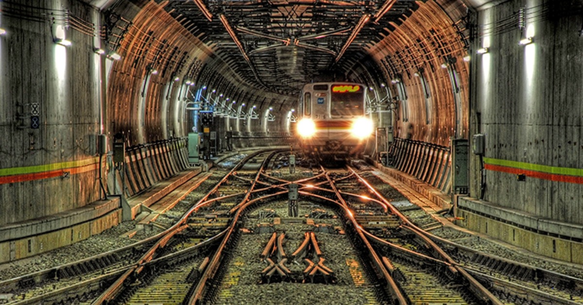 Жд пути метро. Метро Токио. Станции метро Токио. Япония Токио метро. Поезд метро Токио.