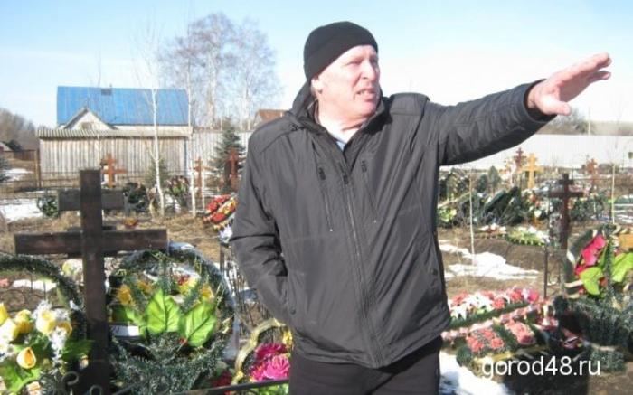 In the Lipetsk region, in the garden of a participant in the Great Patriotic War, the administration arranged a cemetery - Lipetsk region, Cemetery, Lawlessness, Longpost