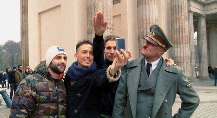 Он снова здесь !