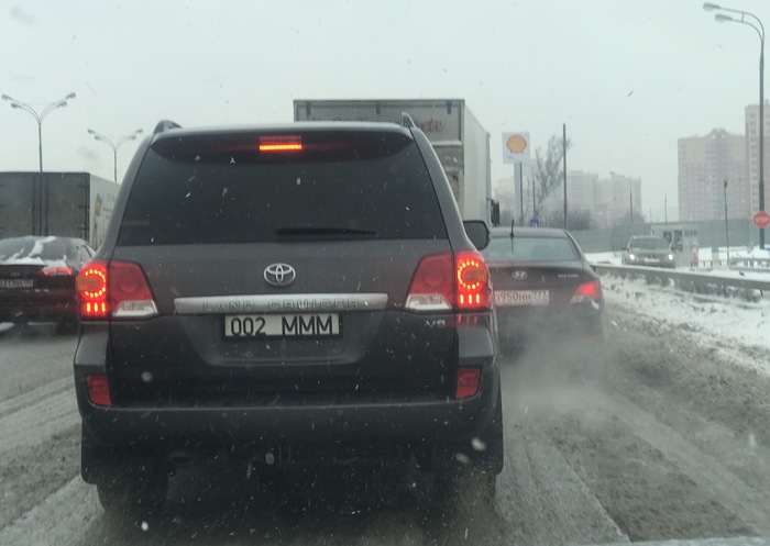 002 МММ Toyota LAND CRUISER