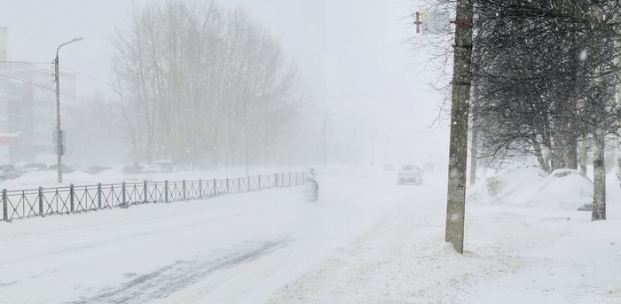 Meanwhile in Severodvinsk - My, March, Where, Severodvinsk, Blizzard, Blizzard, Winter, GIF