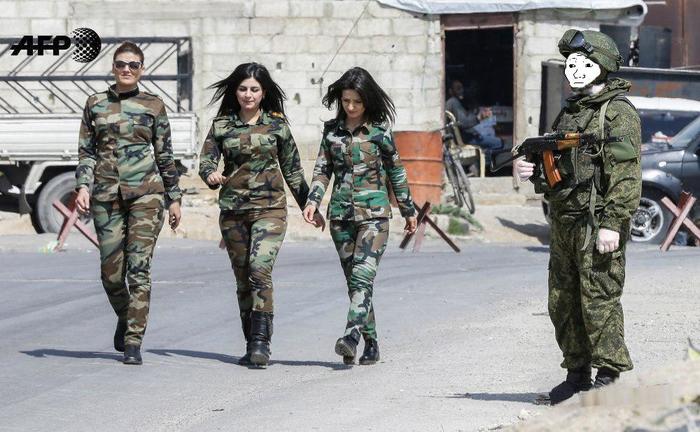 "Меня девушка дома ждёт. Надеюсь."