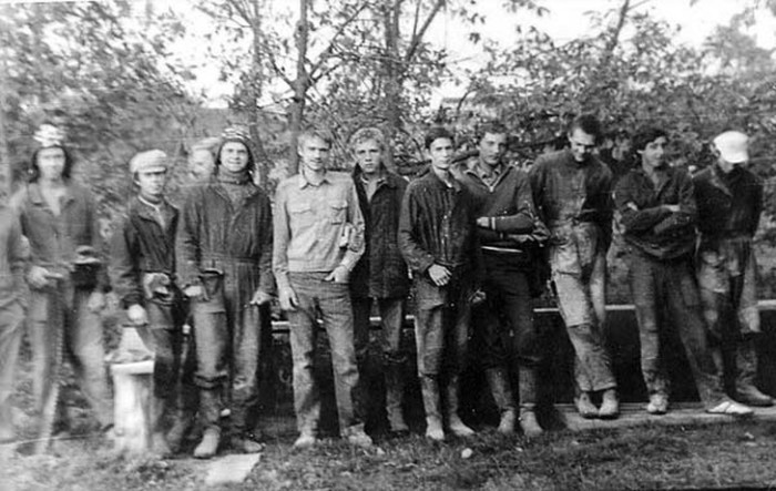 Soviet youth of the 1970s in amateur photographs of that time - Old photo, , the USSR, Longpost, Black and white, Youth