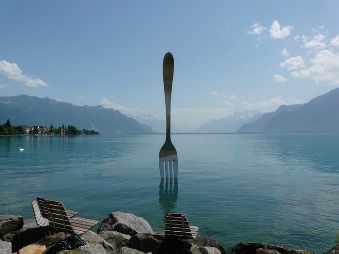 Памятник вилке