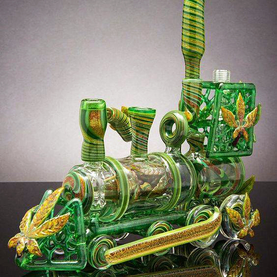 Keep the steam locomotive .. - Bong, Marijuana, 