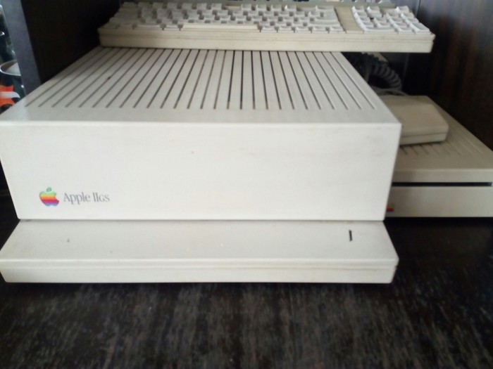 Apple IIgs ( ) Apple, Apple II