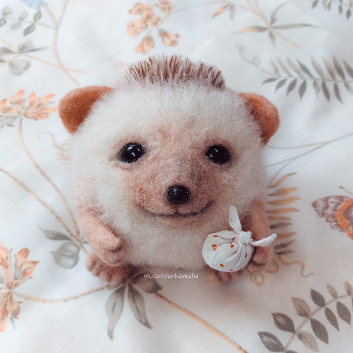 Hedgehog - My, Dry felting, Author's toy, Needlework with process, Needlework, Handmade, Hedgehog, Longpost, The photo