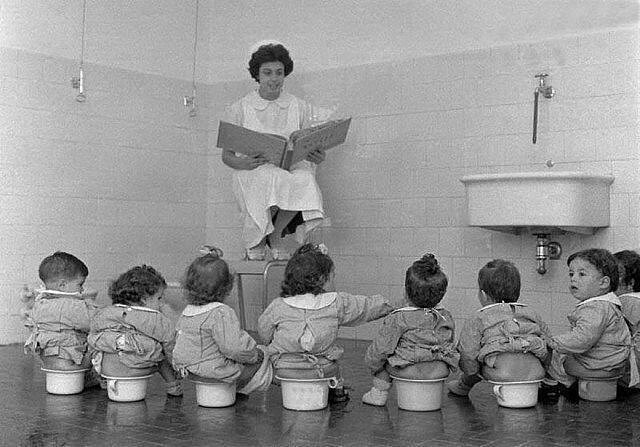 That's where the habit of reading in the toilet comes from... - Childhood, Real life story