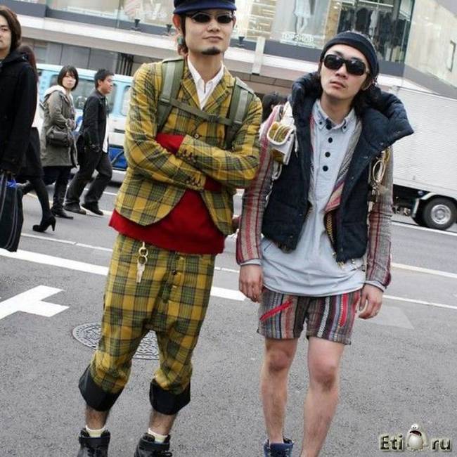 Nobody knows you, why are you embarrassed to dress like that? - Freaks, Japan, , Cloth, Longpost