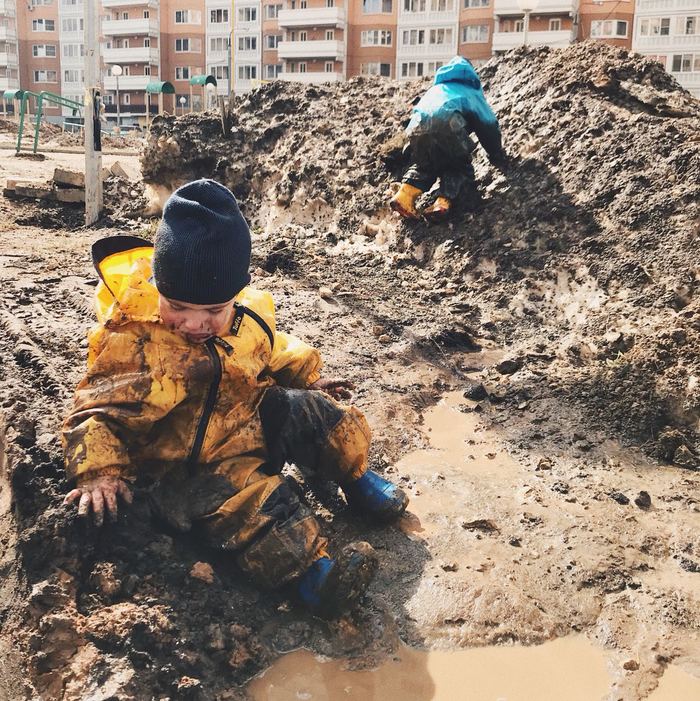 Детские площадки Москвы, в первые теплые деньки весны.. - Моё, Дети, Детская площадка