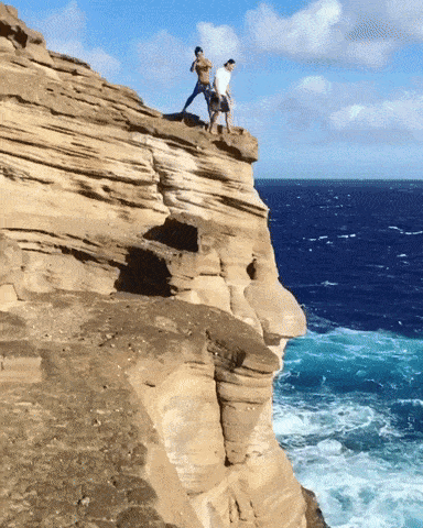 Oh, the cap flew away - GIF, The rocks, Water, Bounce