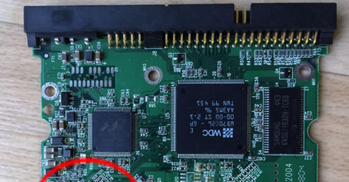 Плата жесткого диска. Жёсткий диск wd200 ide плата контроллера. Диод LD контроллер жесткого диска. Прозвонка платы жесткого диска. Контроллер питания HDD.