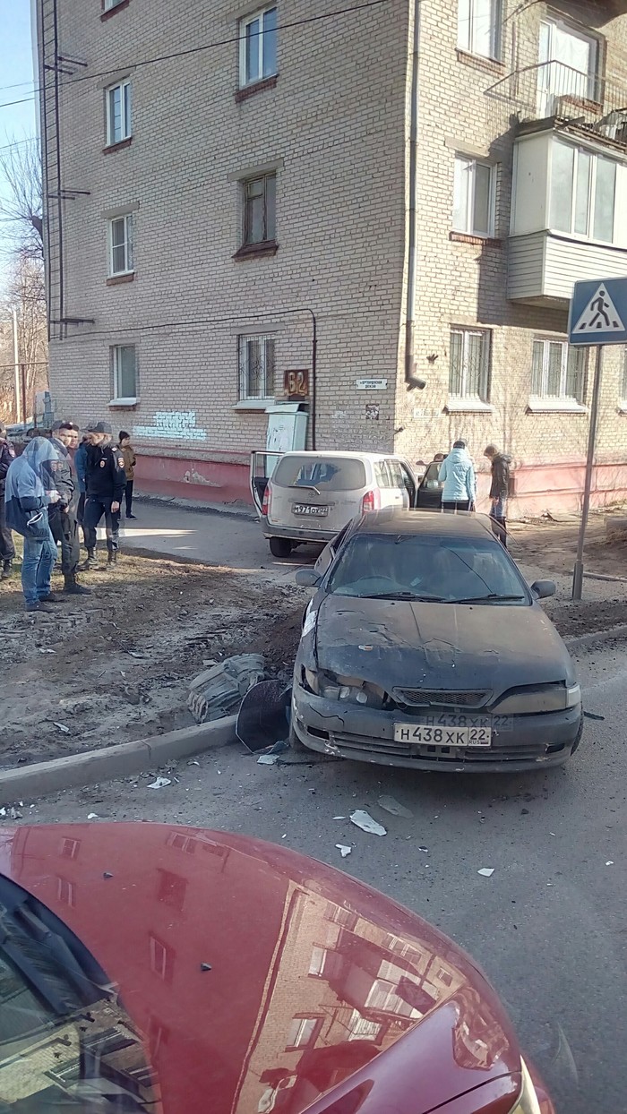 Не доброе авто-утро... - Длиннопост, В хлам, Утро добрым не бывает, Перекресток, Моё, Авария