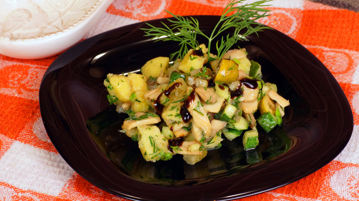 Amazing MUSHROOM SALAD WITH VEGETABLES for every day | Budget friendly and very tasty! - My, Food, Recipe, Kitchen, Salad, Mushroom salad, With grandfather at lunch, Video