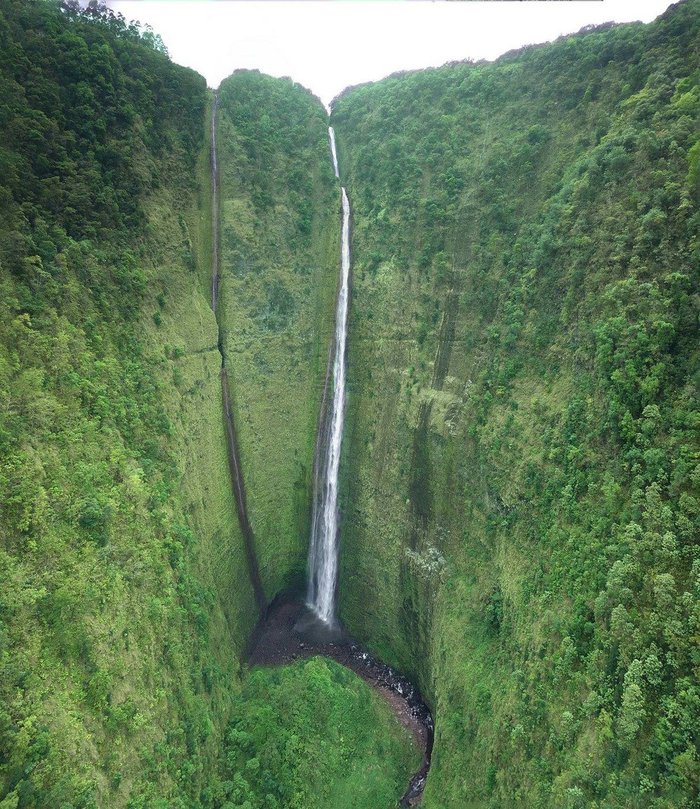 Evergreen Valley of the Kings in Hawaii - Waterfall, , Hawaii