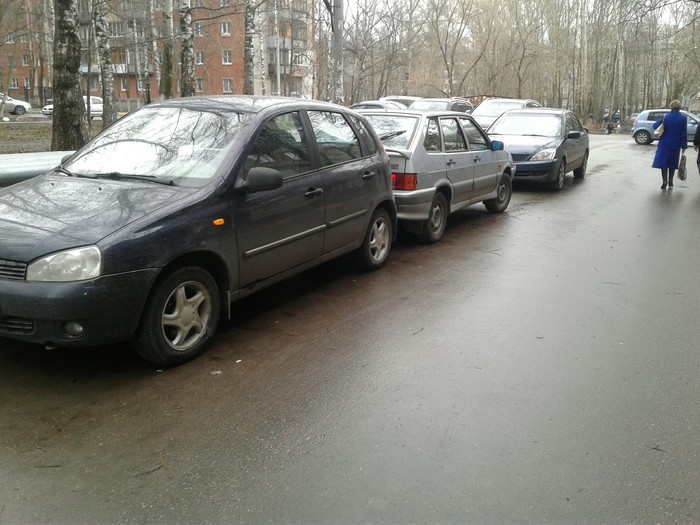 Masters of parking in my yard - My, Nizhny Novgorod, Parking, Неправильная парковка, Longpost