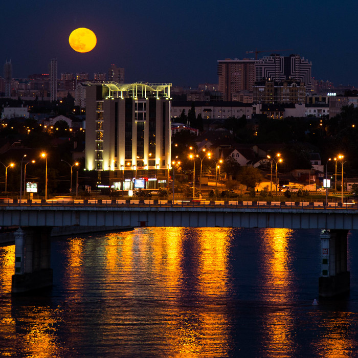 Moon over the city - My, Bridge, Krasnodar, Town, moon, Night